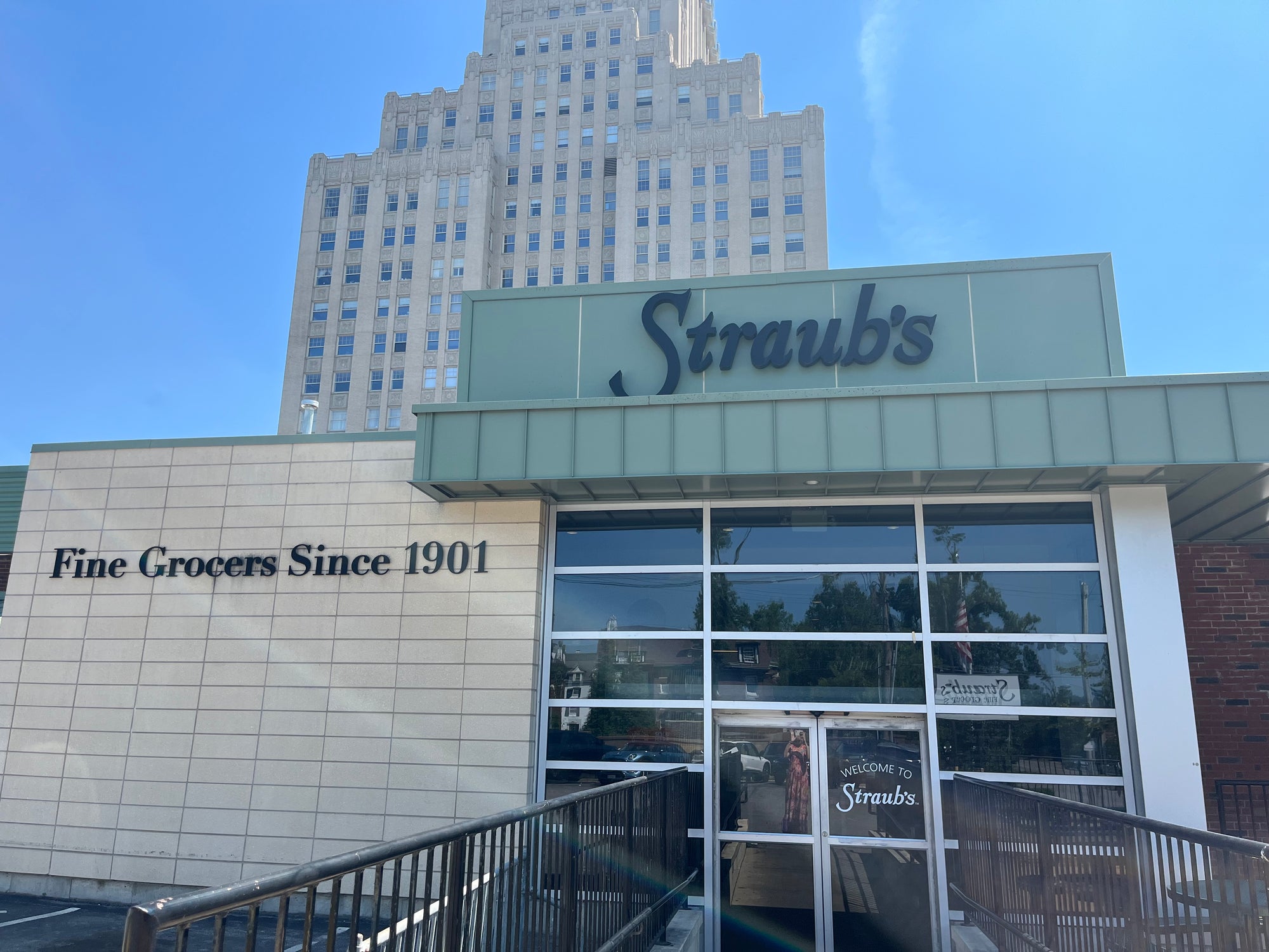 Locations – Straub's Markets